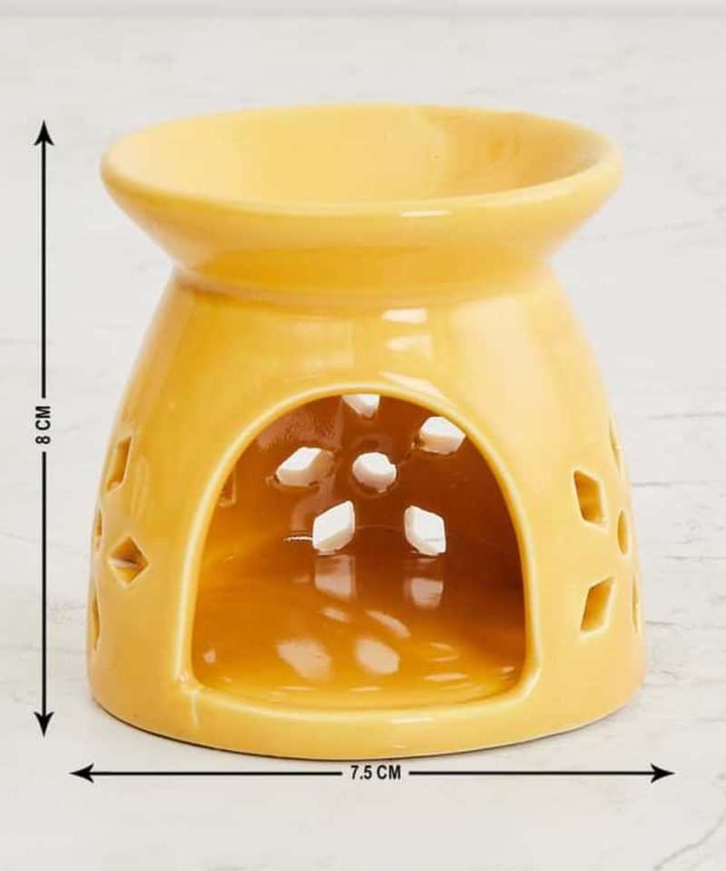aroma diffuser with essential oils